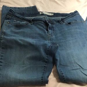 Levi’s 529 boot cut jeans EUC